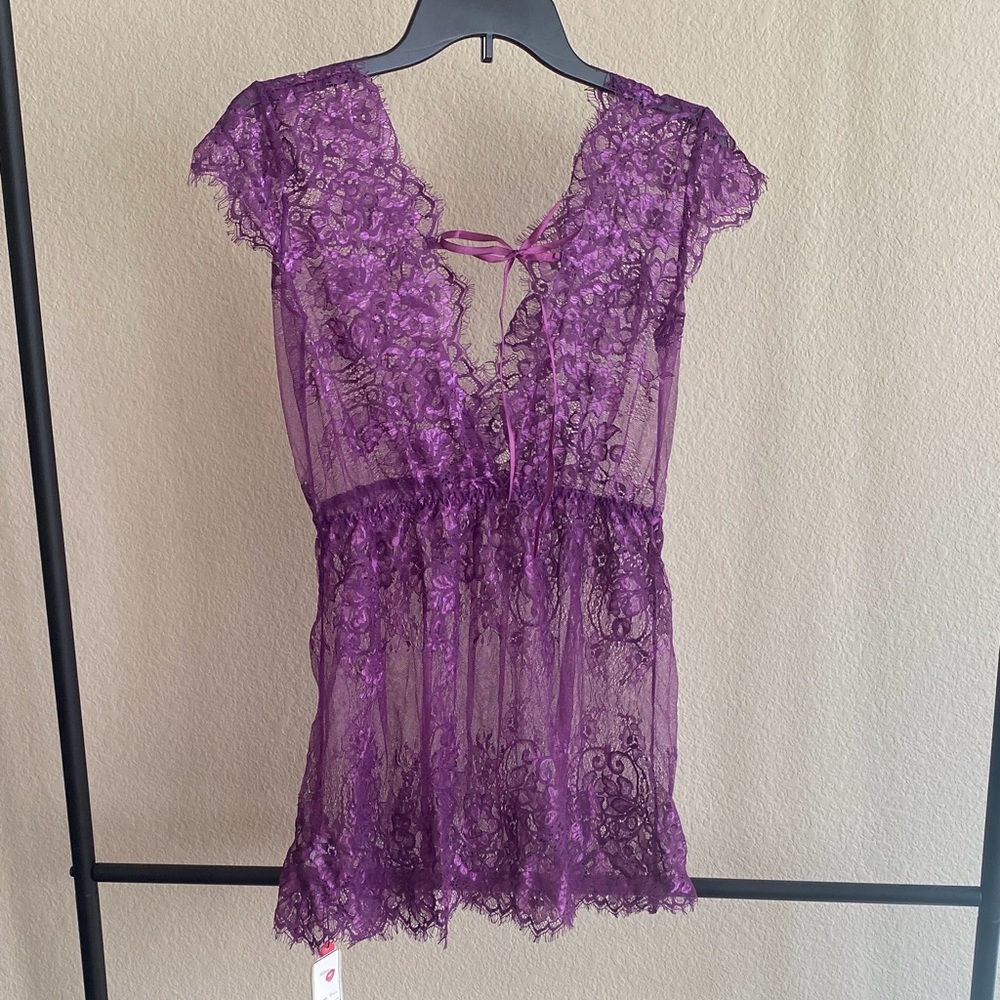 Elegant Purple Lace Nightgown Size L
